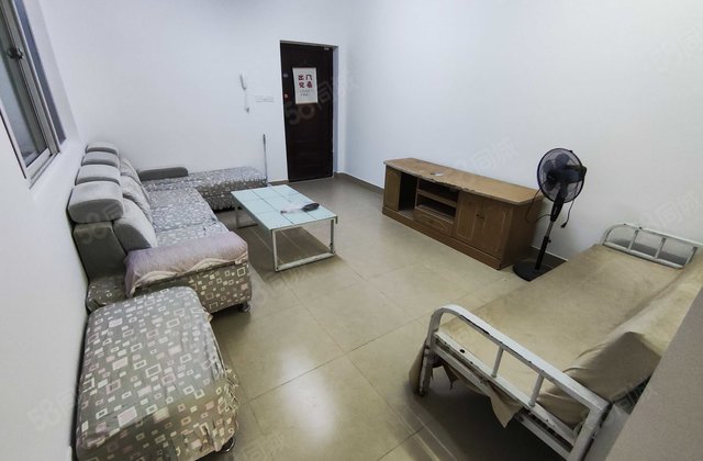 房东直卖67号楼4楼87平方两卧室朝阳电梯房送地下室