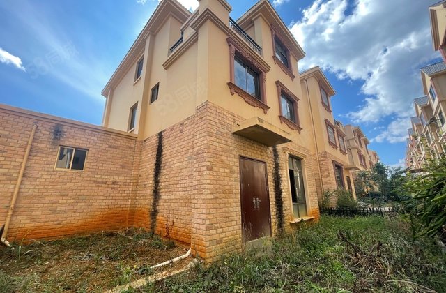 随时看房5室2厅5卫351㎡南北共4层2015年建造凤凰苑文山市州镇府片区