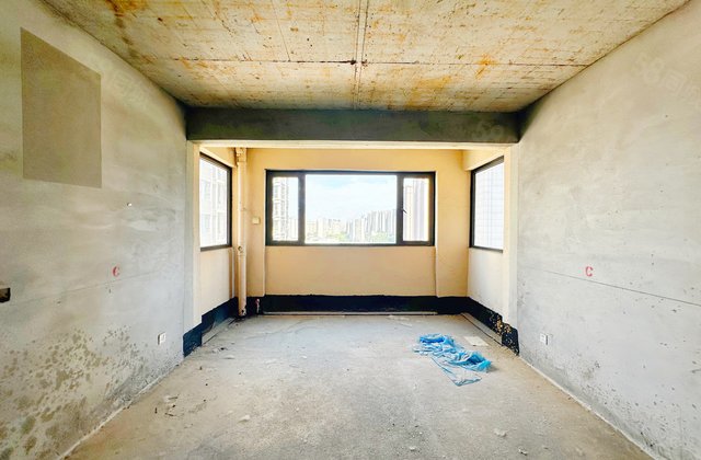 隆盛水木清华7室2厅121.25㎡105万二手房图片