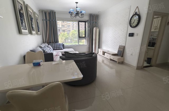 精装三室两厅两卫，带车位储藏室，免大税