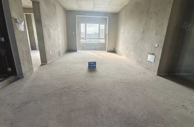 名士豪庭4室2厅148.75㎡69万二手房图片