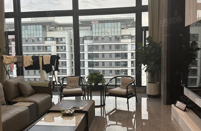 榆林壹号院5室2厅313㎡828万二手房图片