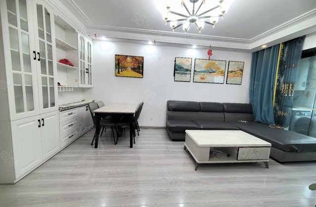 急售 新一中对过 前排无遮挡 精装修 送家具家电 所见即所得