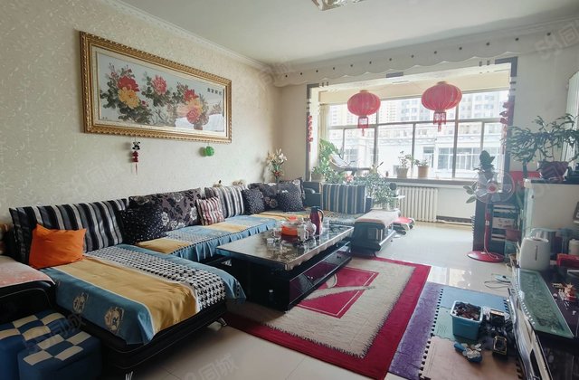 颐和嘉苑3室2厅131.84㎡58万二手房图片