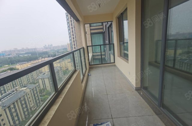 财信水城印象  双卫 小高楼层视野好东边户，带车位储藏室