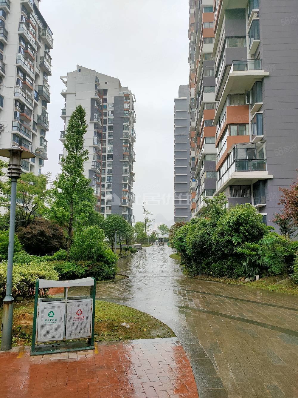 精装房两室两厅出售家具家电齐全直接拎包入住,溪山御景-贵阳58同城