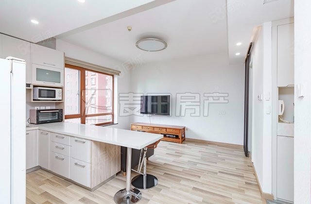 蓝堡国际公寓1室1厅69.12㎡520万二手房图片