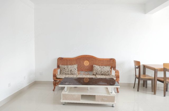 不是串串房，香江西邻，电梯房，小三室，水城雅居，站北花园送储