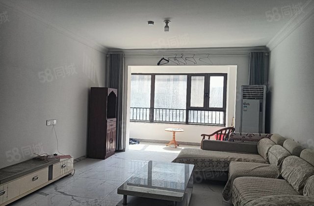 国岳府 四室两卫  双阳台 带储藏室 免大税 边户 全明户型