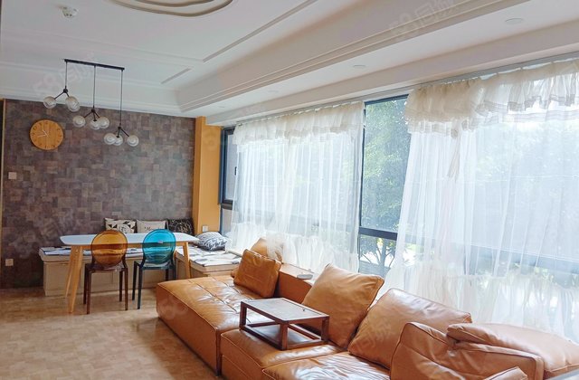 中粮鸿云3室2厅80.48㎡368万二手房图片