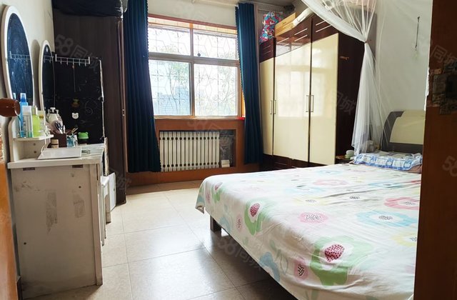 急售单位家属院，3房1厅，东昌中学附近，市医院周边，生活便利