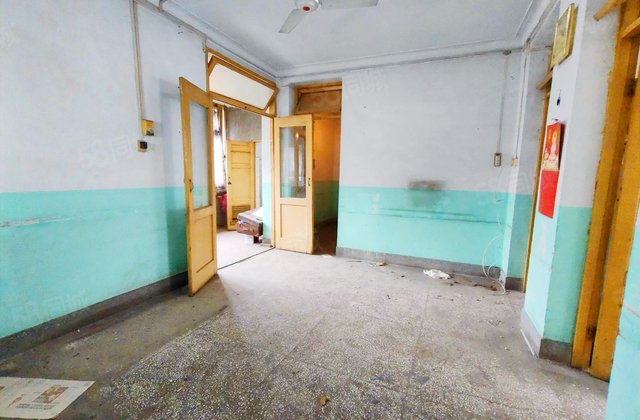 阿坝州州级机关驻郫县干休所3室2厅83.76㎡40.5万二手房图片