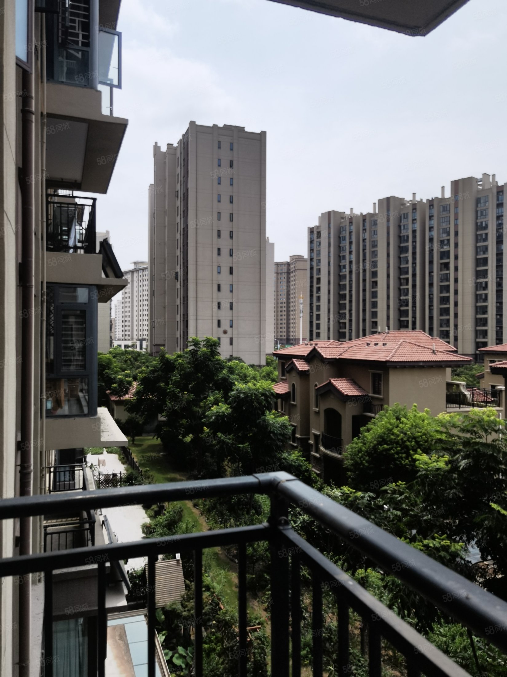 钟祥碧桂园4室2厅3卫188㎡南北96万