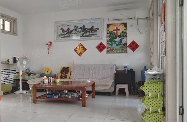 公园附近！萃苑小区精装三室！送储藏室！免大税！停车方便！