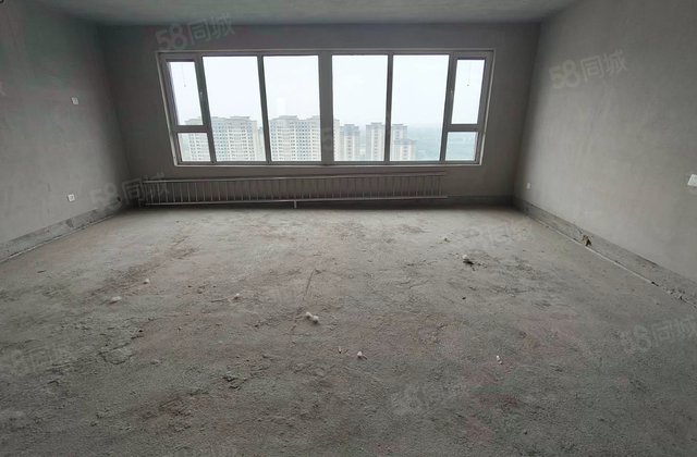 铂悦山夏花园3室2厅142.39㎡100万二手房图片