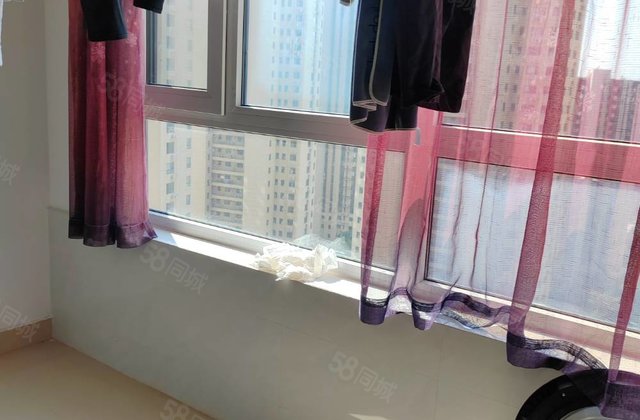 二中附近 全屋定制 精装修 温馨两居 几个 就可以过户