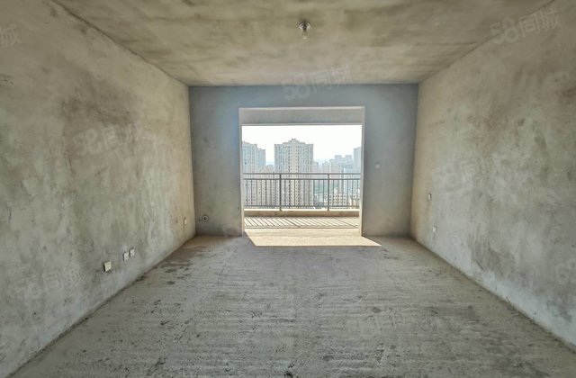 龙源名苑4室2厅161㎡75万二手房图片