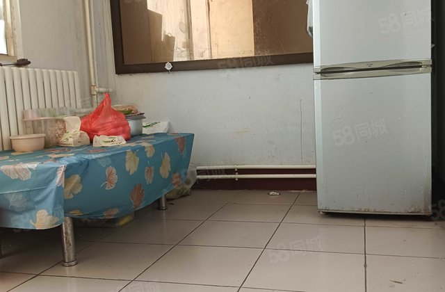 鲁化路工业设备  公司家属院2室1厅1卫