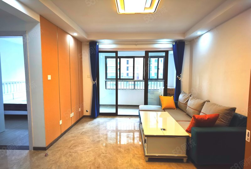 佘山新苑2室2厅1卫58㎡南北125万