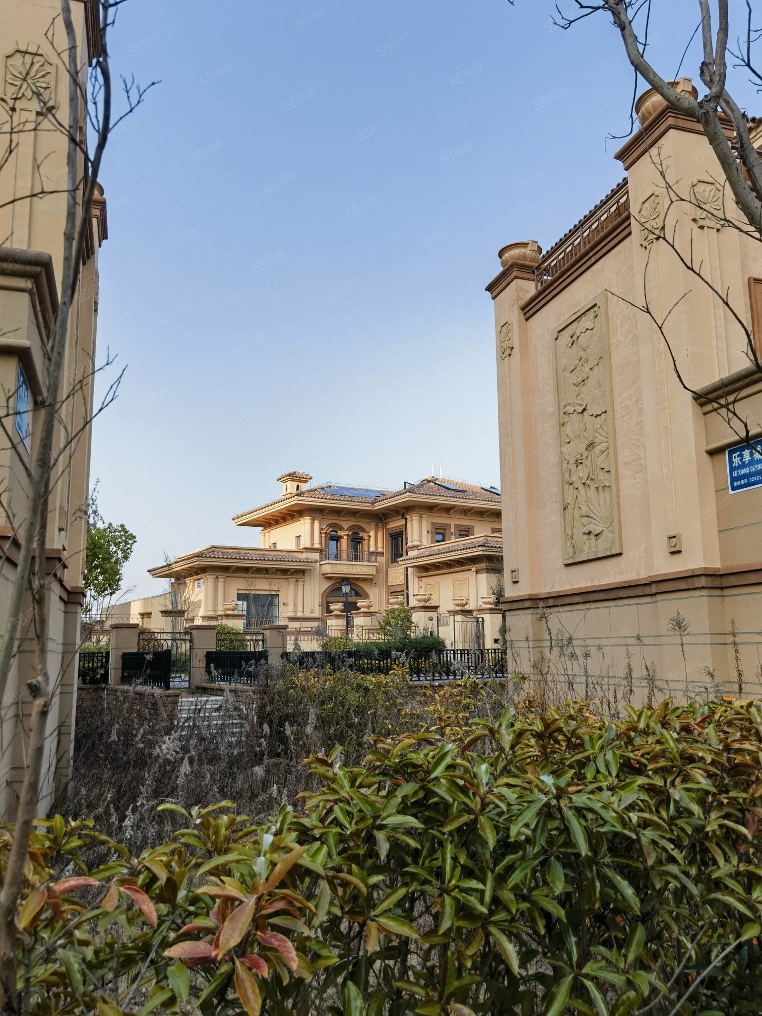 绿地长岛精装修别墅前后花园配套成熟环境优美低密度住宅,乐享城(别墅