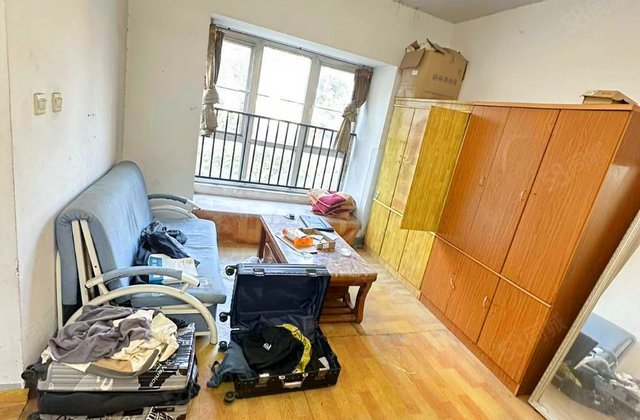 英国小镇诗歌园1室1厅47.15㎡54万二手房图片