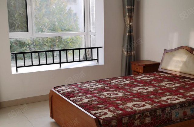 翡翠城三室两厅两卫132平