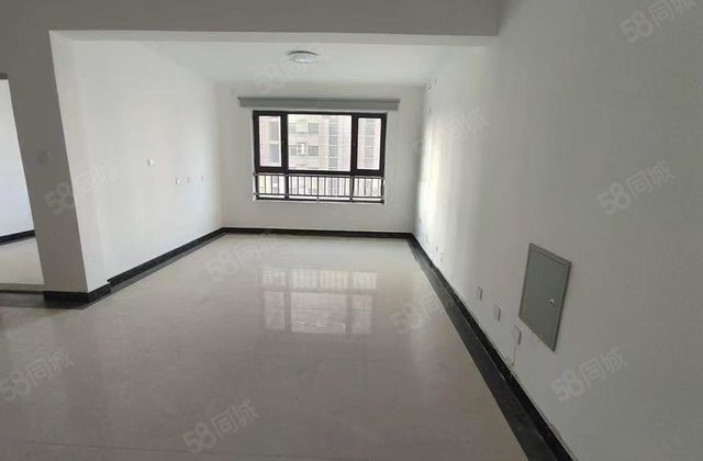 诚心卖！！！看房议价，满二有证可按揭，小区品质很好