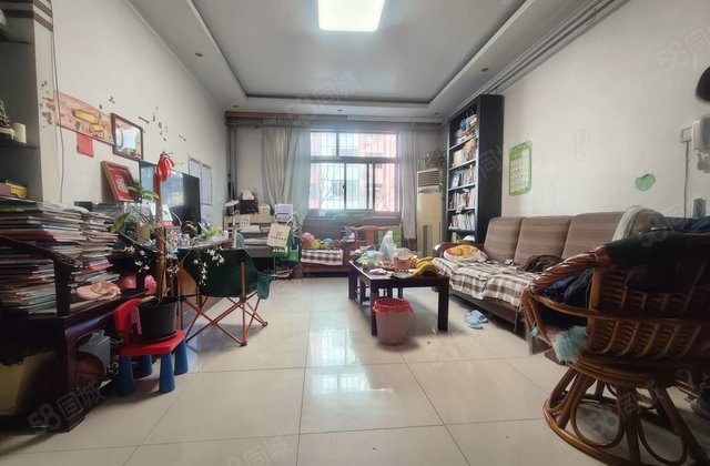 老文轩 电5院 多层1楼 125平130万 带车库 免大税