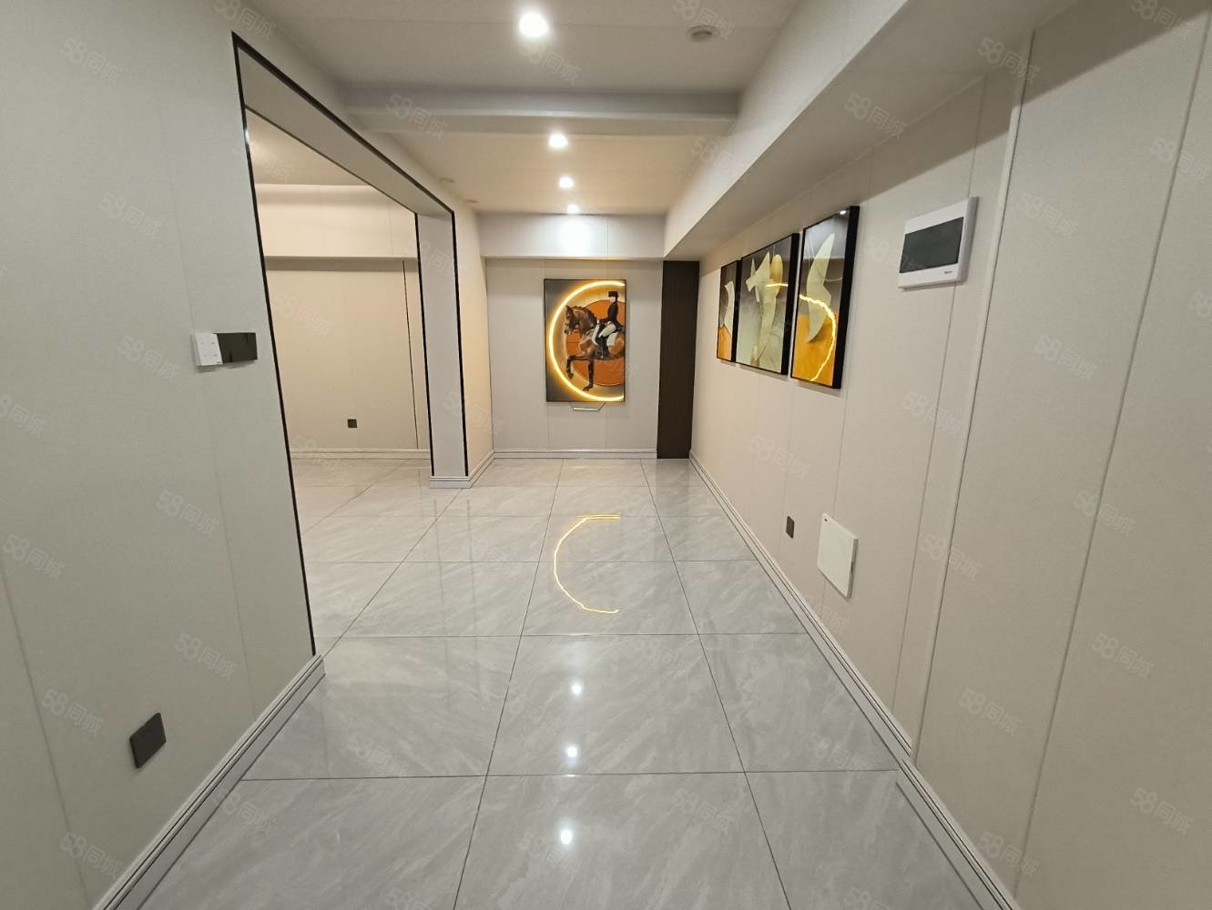 港中旅公元6室2厅3卫230㎡南北196万