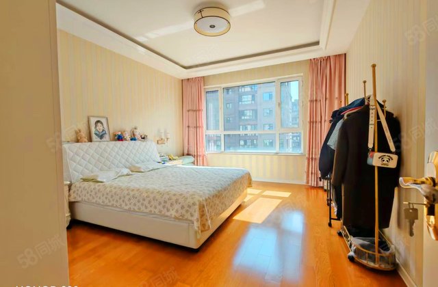 中信城浅山3室2厅172㎡129万二手房图片