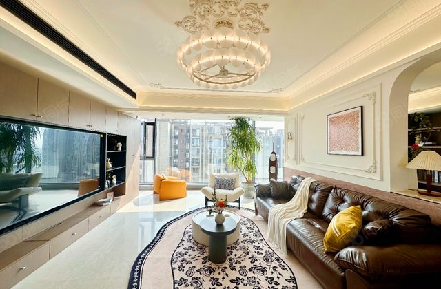 云樾兰庭4室2厅189.81㎡230万二手房图片