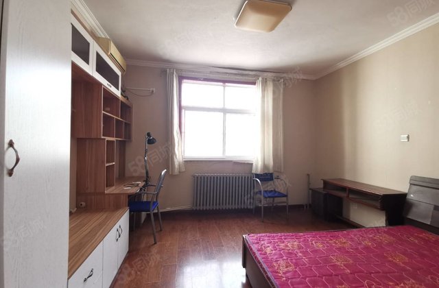 文轩       聊大附近 学府花园 一室一厅 满五 有钥匙