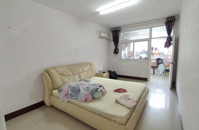 公园  中央帝景 萃苑小区 三室  边户