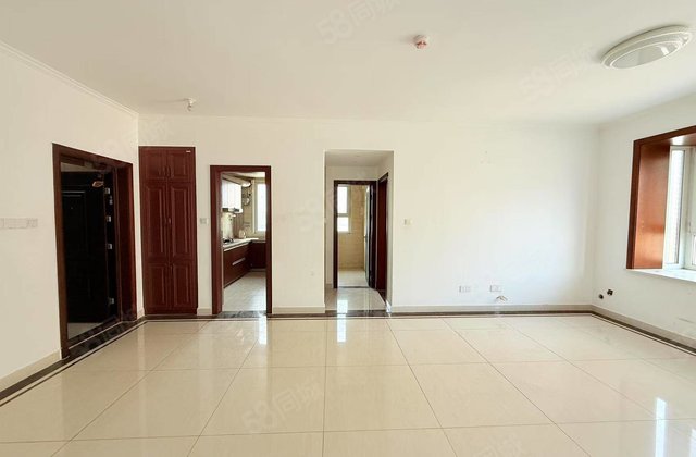 东昌东 清水湾东边户 有车位储人车分流 国岳府 锦绣观邸