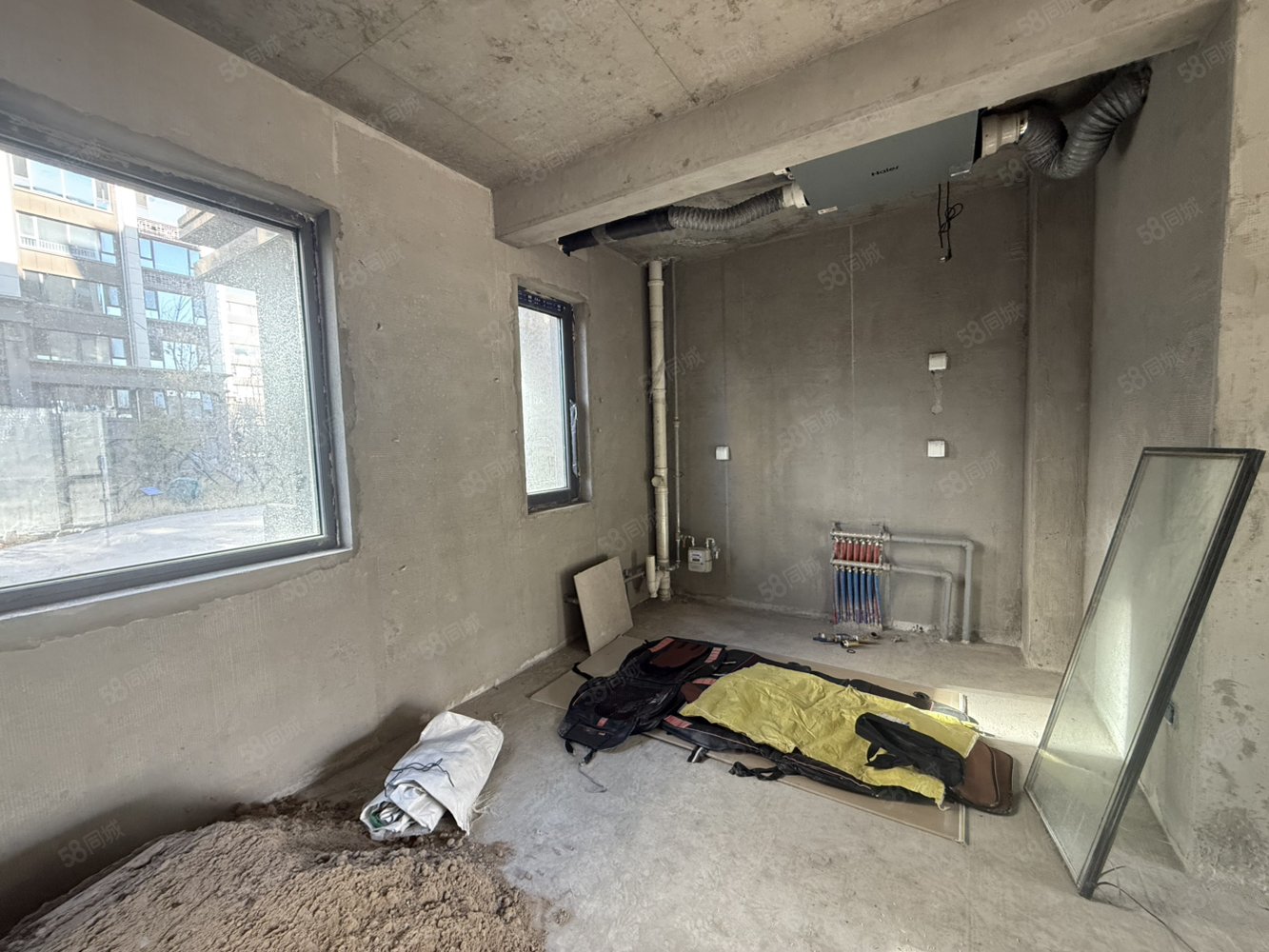 华韵锦园3室2厅2卫140㎡南北97.9万