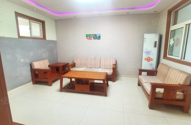 市中心，单价不到    ，法院旁，总高18层，光岳花园南邻