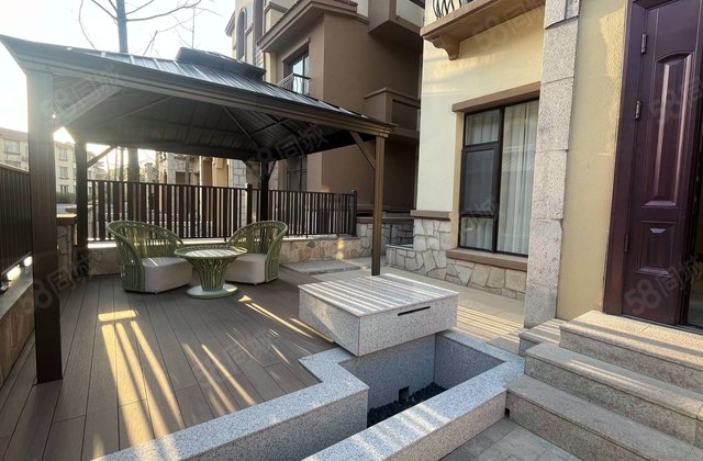 西京都高尔夫别墅4室3厅237㎡106.1万二手房图片