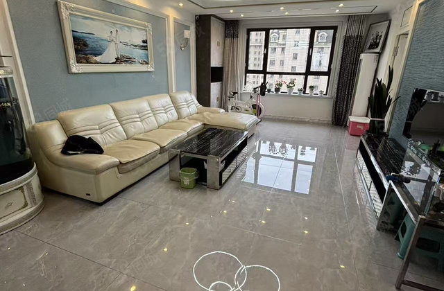 山语城D区3室2厅2卫135㎡南北80万