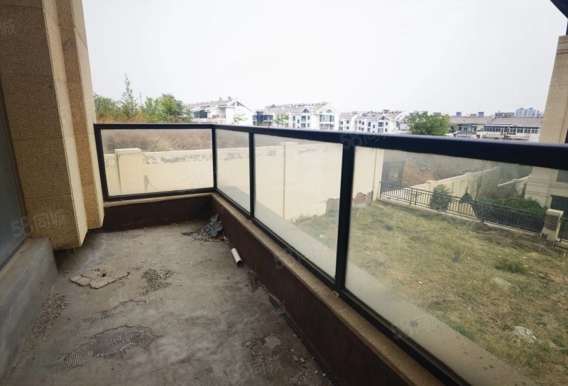 300平院子 国悦府一期下叠复式 带车库观山视野开阔 国山墅