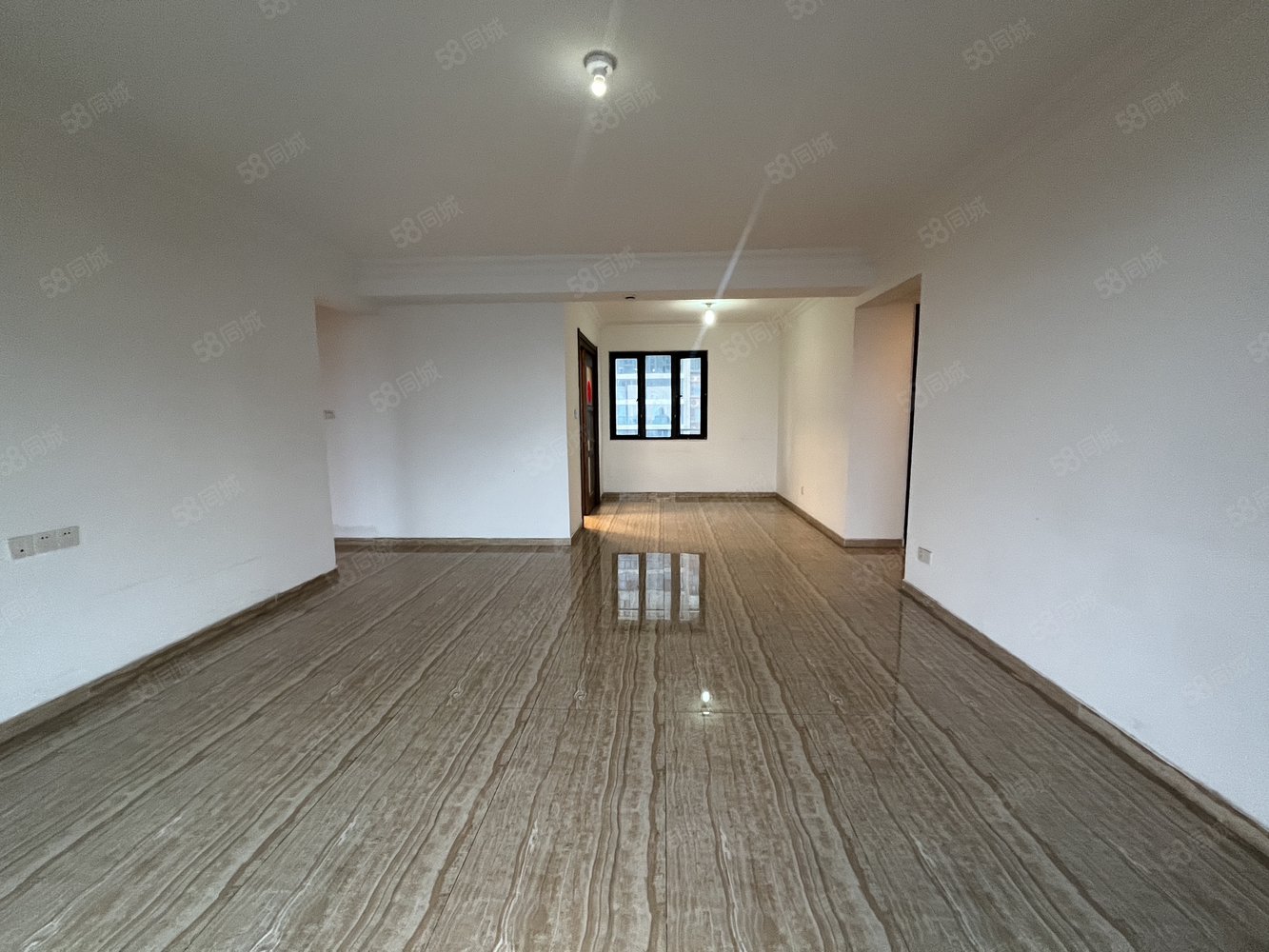 碧桂园时代印象4室2厅2卫141㎡南北93.8万