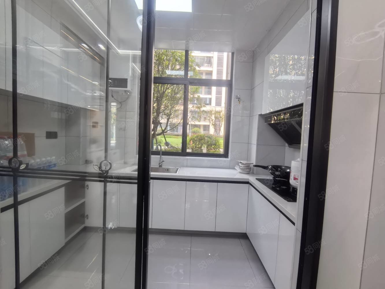 创维瑜园4室2厅2卫130㎡南北63万