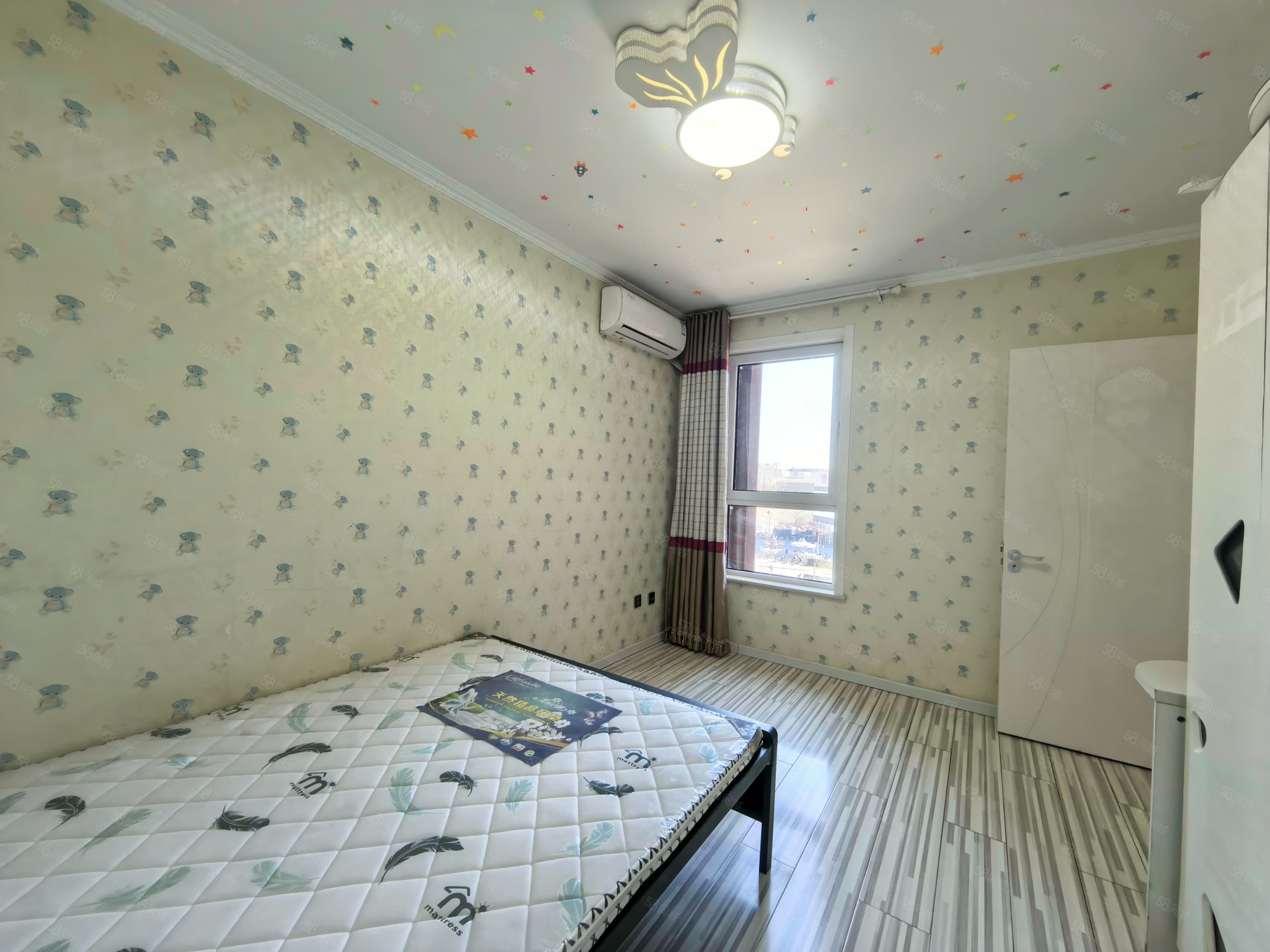 鑫園小區(qū)聞松臺2室1廳1衛(wèi)83.32㎡南200萬