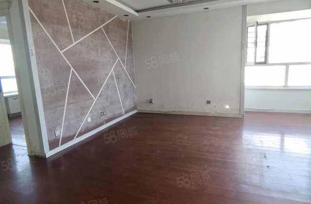 阿尔卡迪亚荣园(四期) 商品住宅 出行方便 精装可拎包入住