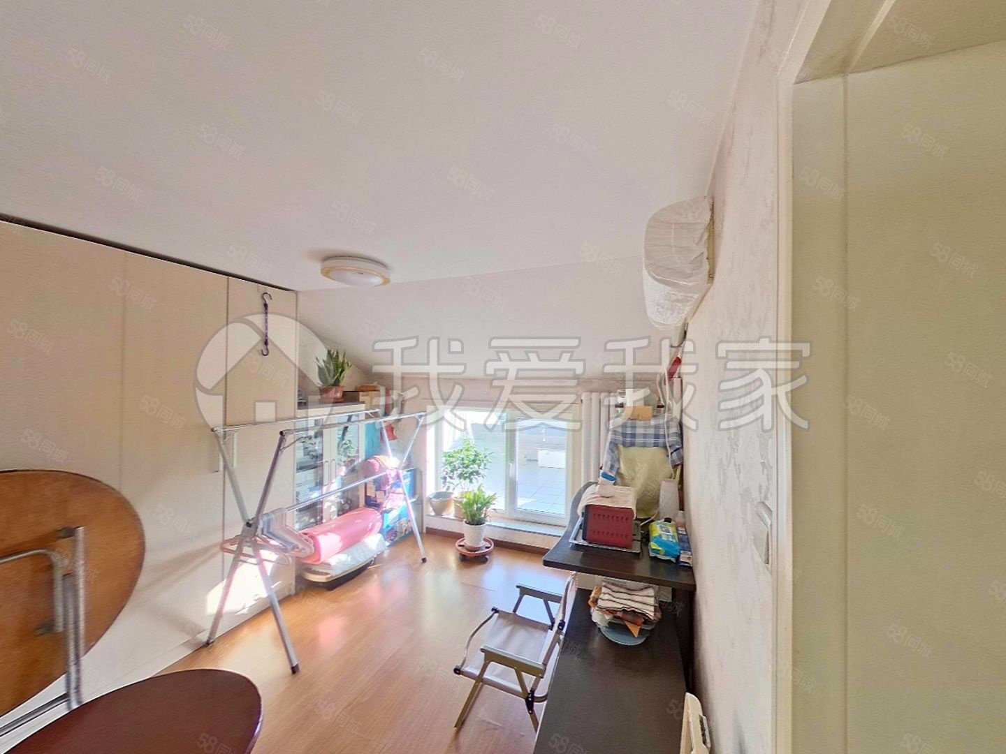 金惠園二里5室2廳2衛(wèi)150.05㎡南北380萬