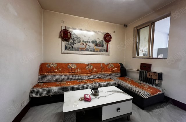 老文轩，外国语，对过，三室停车方便看房有月扯