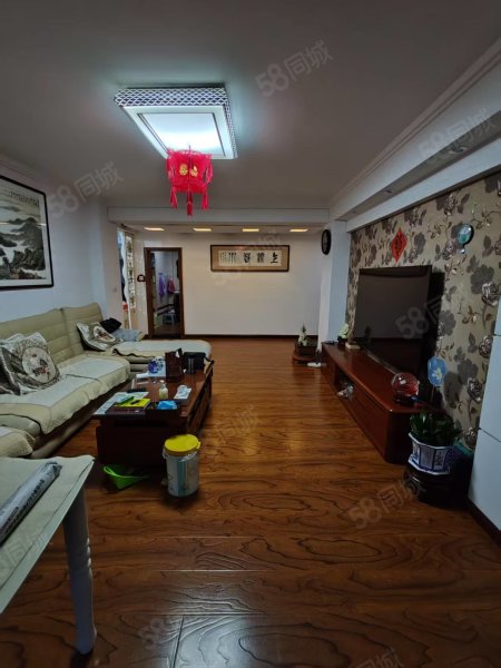 樱桃花园3室2厅1卫156㎡南北54.8万