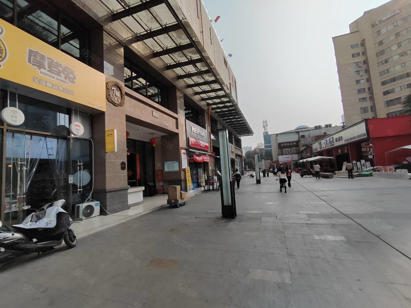 【10图】特色经典两室,富临大都会,带中央空调,房子成色新,富临大都会