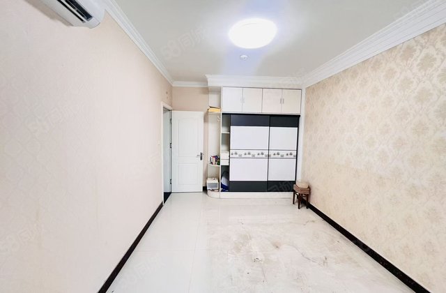 昌润莲城南区117平98万南北通透，带车位储藏室免大税