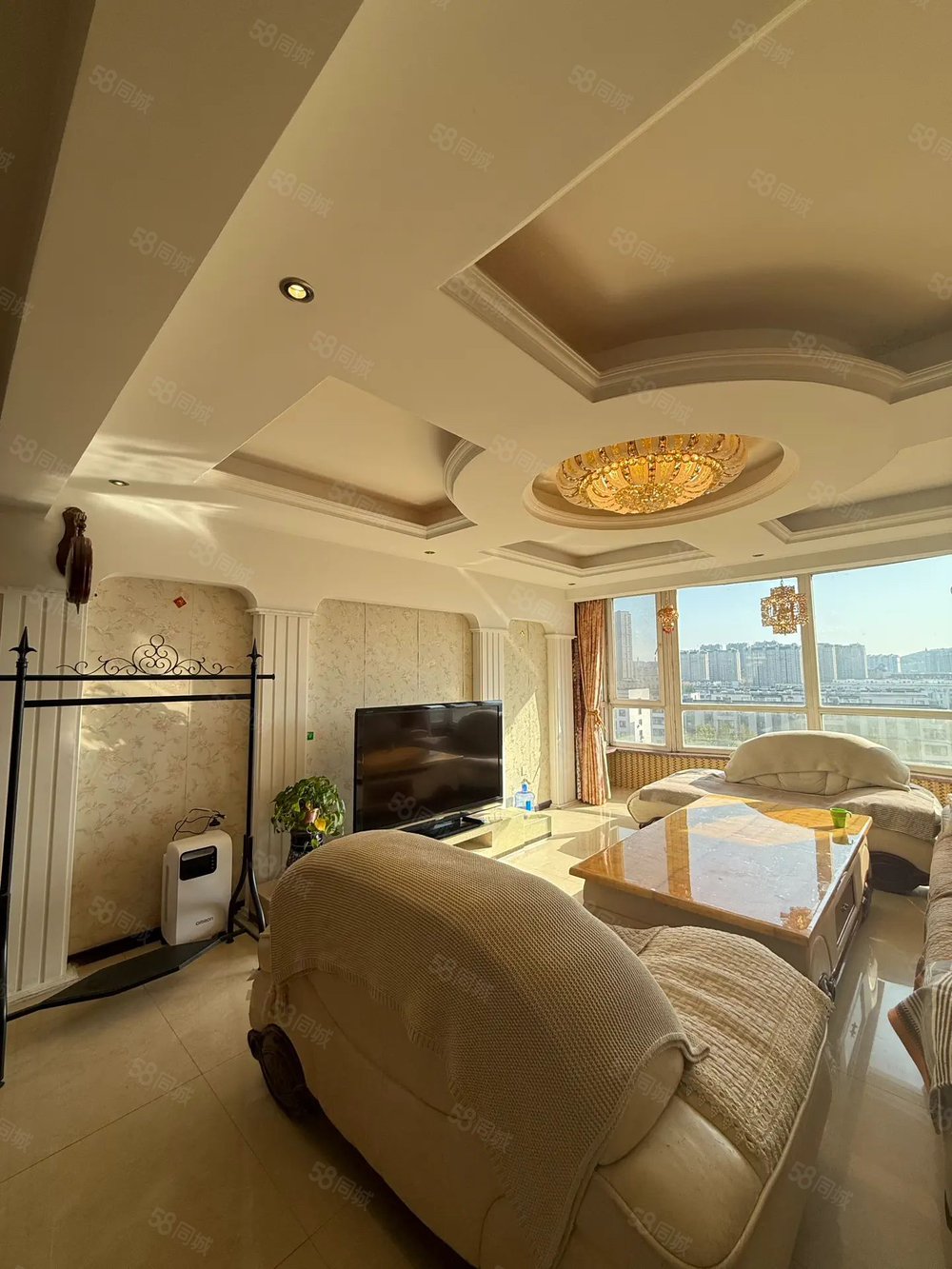 东方新城3室2厅1卫161.8㎡南北68万