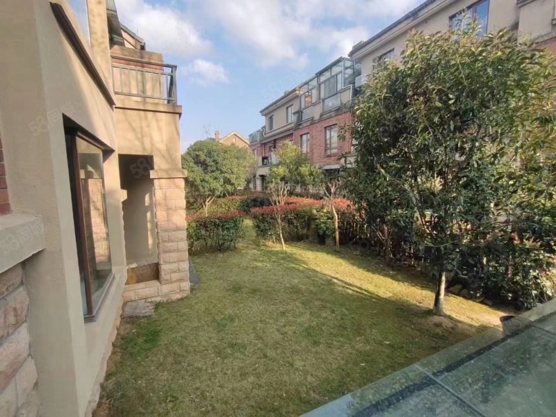 高铁新区西锦御园连排别墅前后大花园双车位大露台随时看房